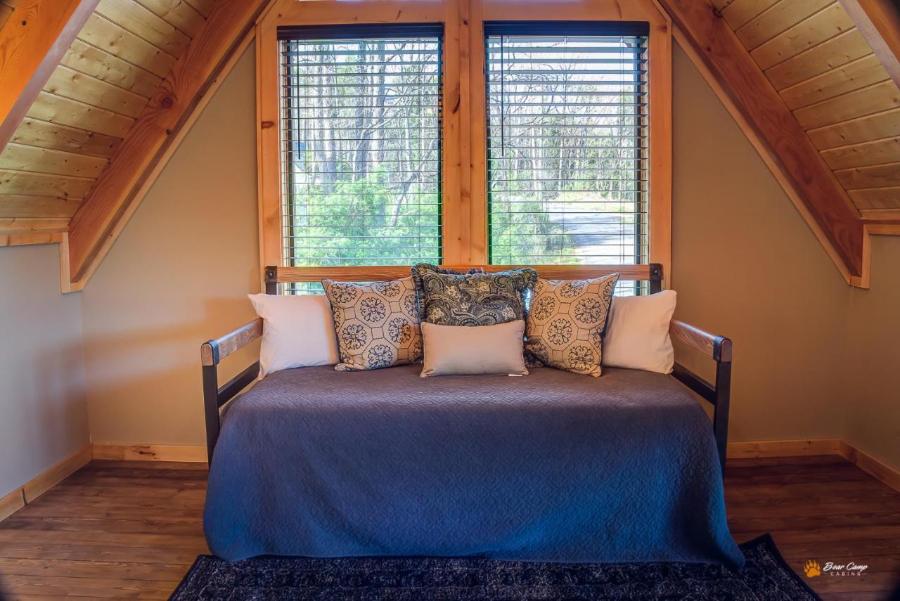 Majestic View Lodge, Amazing Views, Hot Tub, 1089 Free Tickets Each Paid Day, Dollywood And More 蓋特林堡 外观 照片