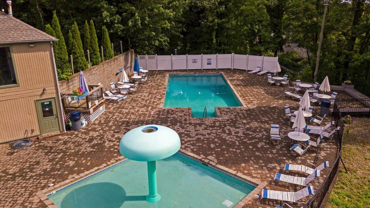 Majestic View Lodge, Amazing Views, Hot Tub, 1089 Free Tickets Each Paid Day, Dollywood And More 蓋特林堡 外观 照片